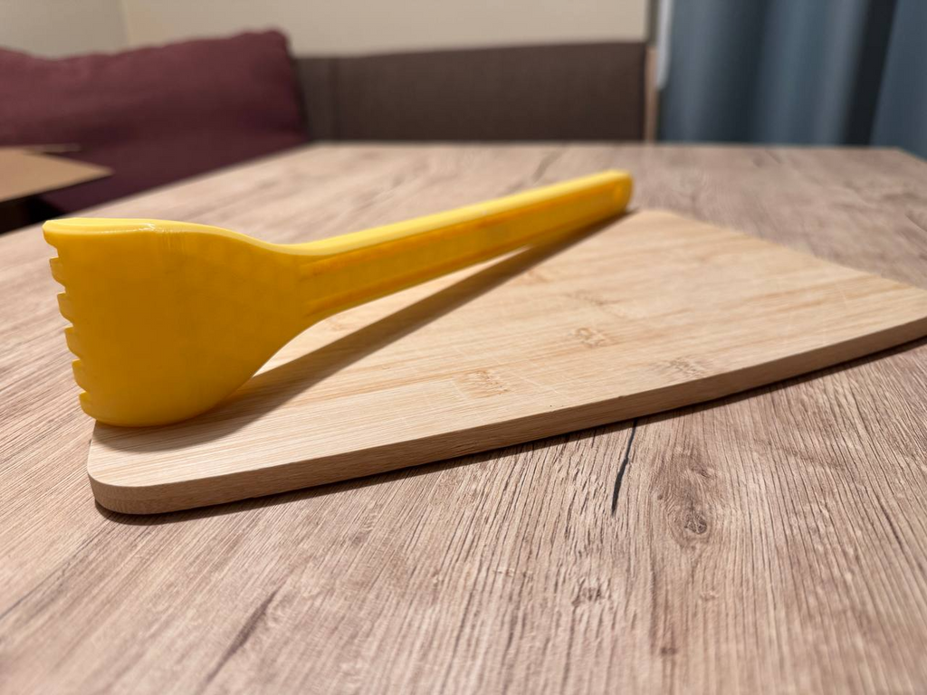 No Nonsense Back Scratcher (two parts)