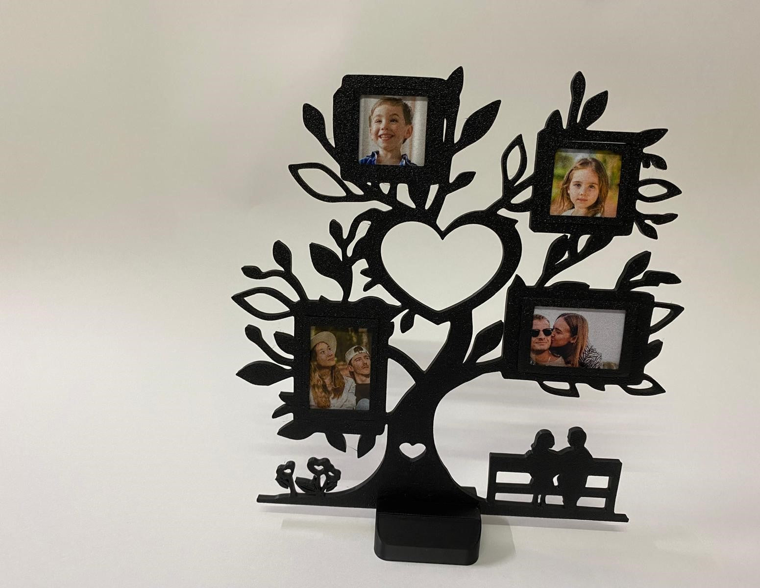 Tree photo frame