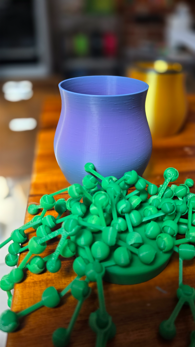 Plant Pot (ForgeCore String of Pearls Compatible)