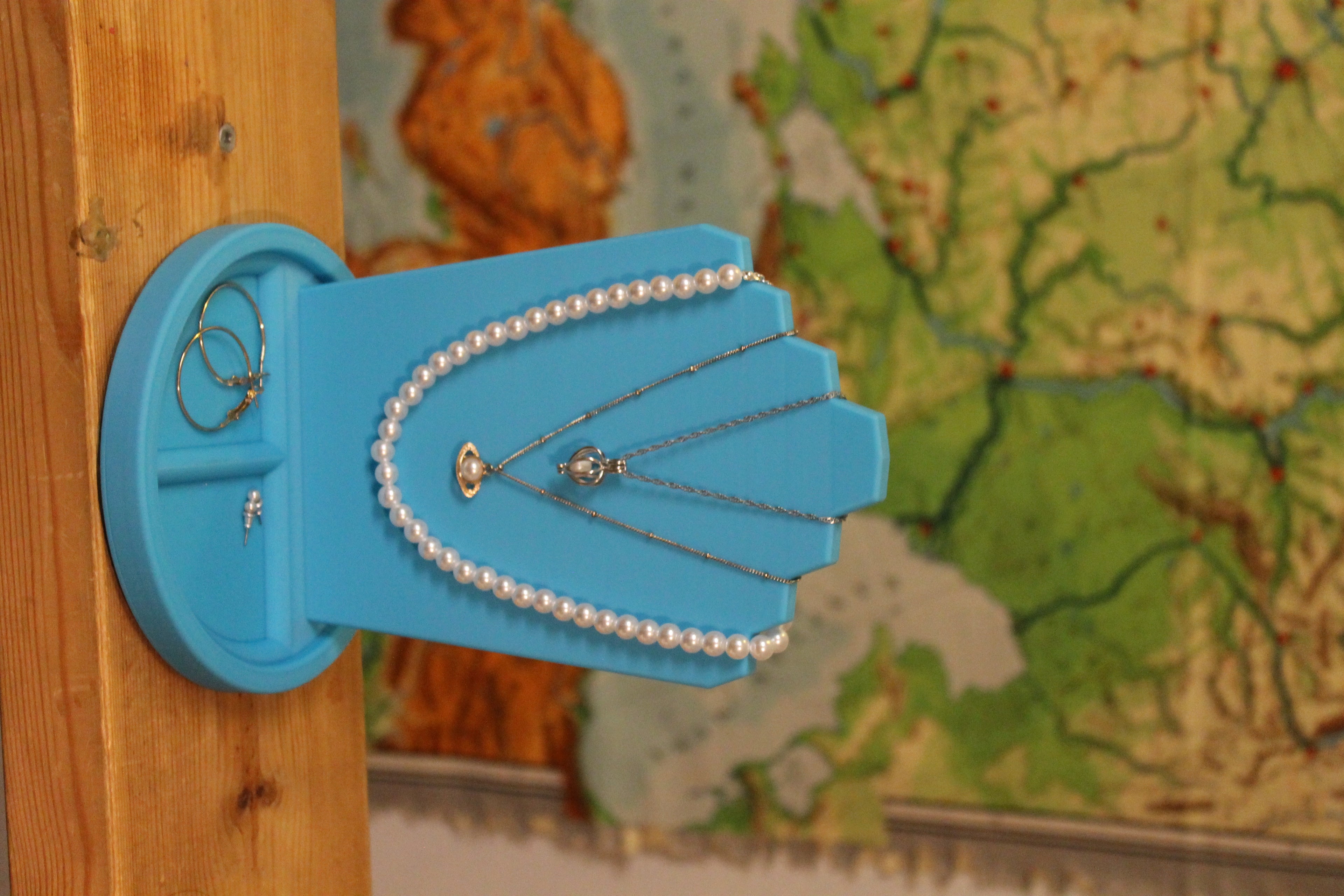 tombstone jewelry stand