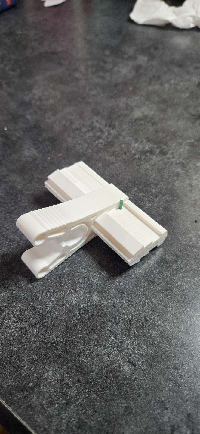 wide bag clip