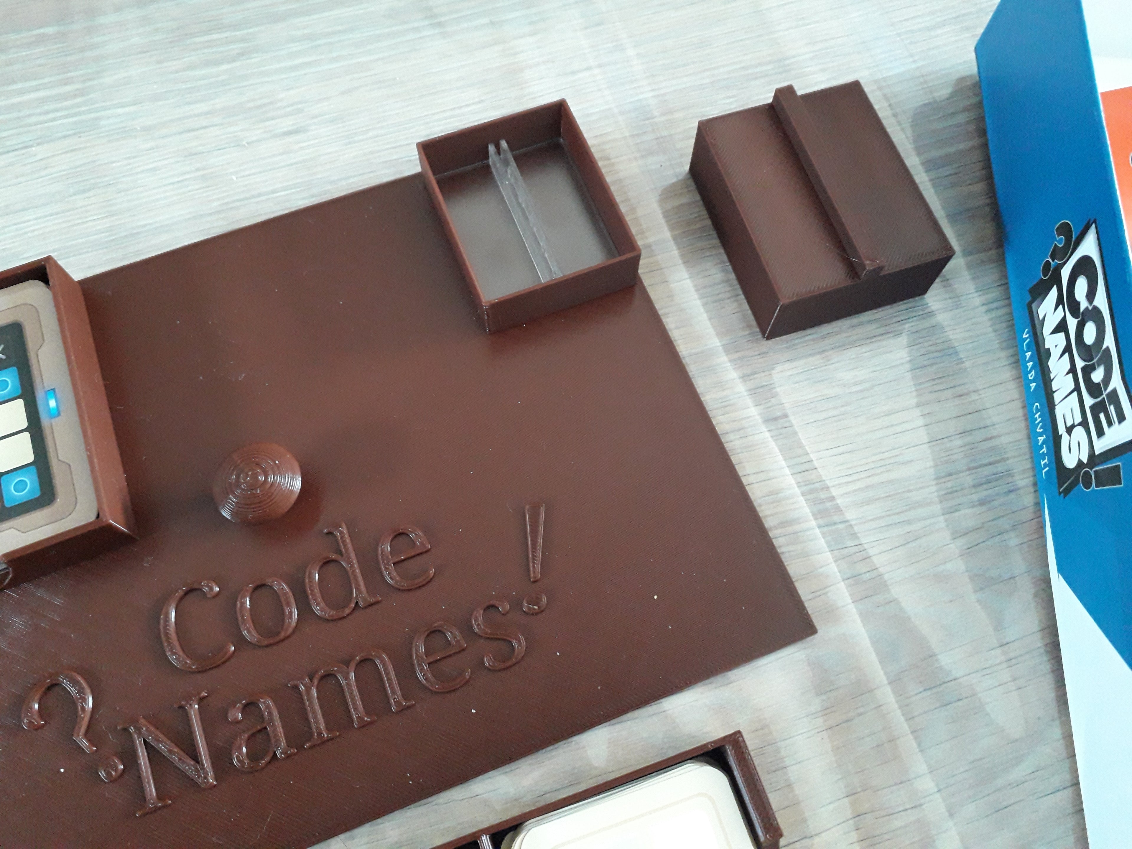 Boite de rangement Code Names