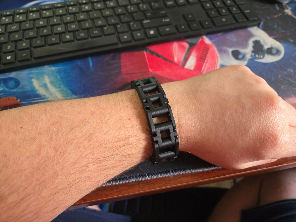 Print in place chain bracelet uses 6 4x2 magnets