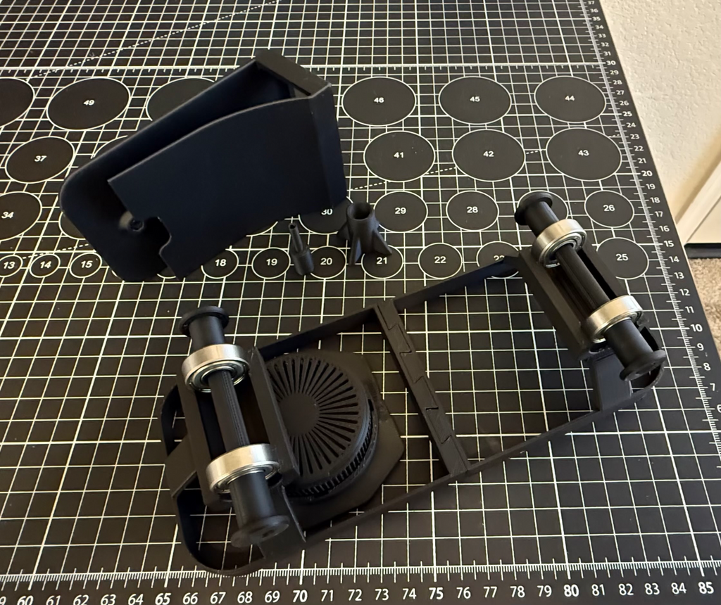 Filament Dry Box with Rollers by GunplaMark