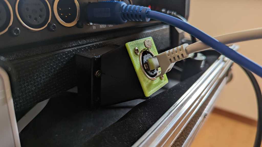 Single 30° Neutrik Angle Adapter D-Type
