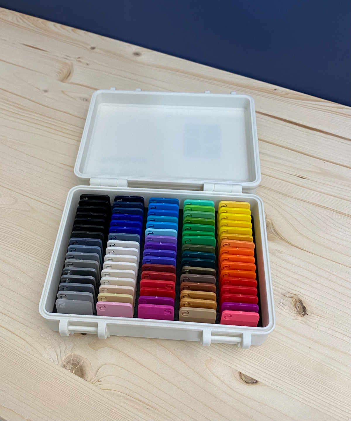 Filament swatch tray (also insert for A1 toolbox)