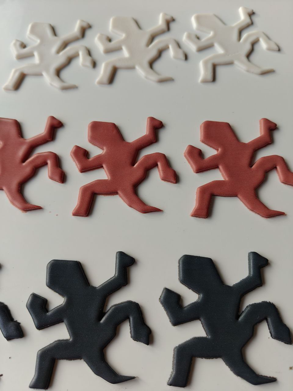 Escher Lizard cutter, clay or cookies, with struts