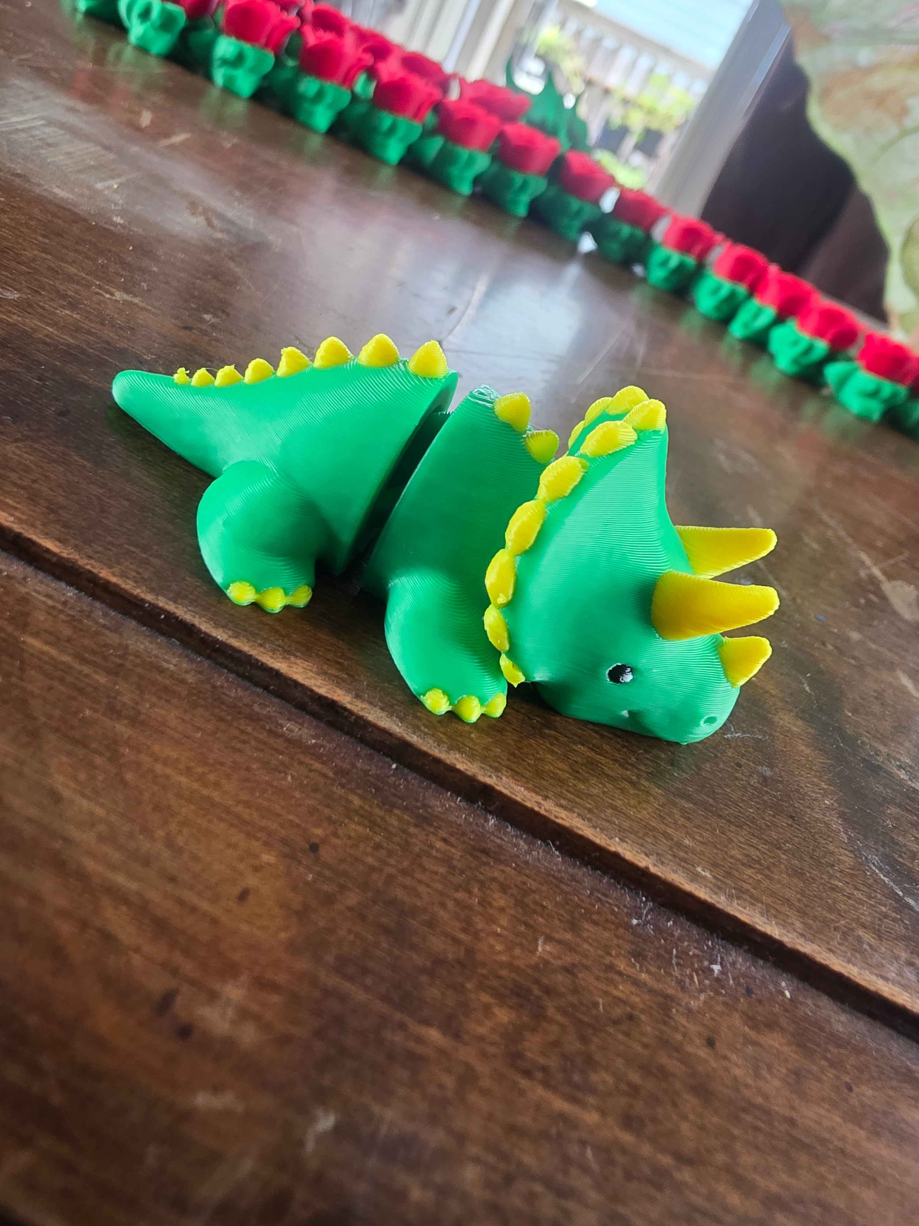 Triceratops mini Dino flexi articulated fidget toy