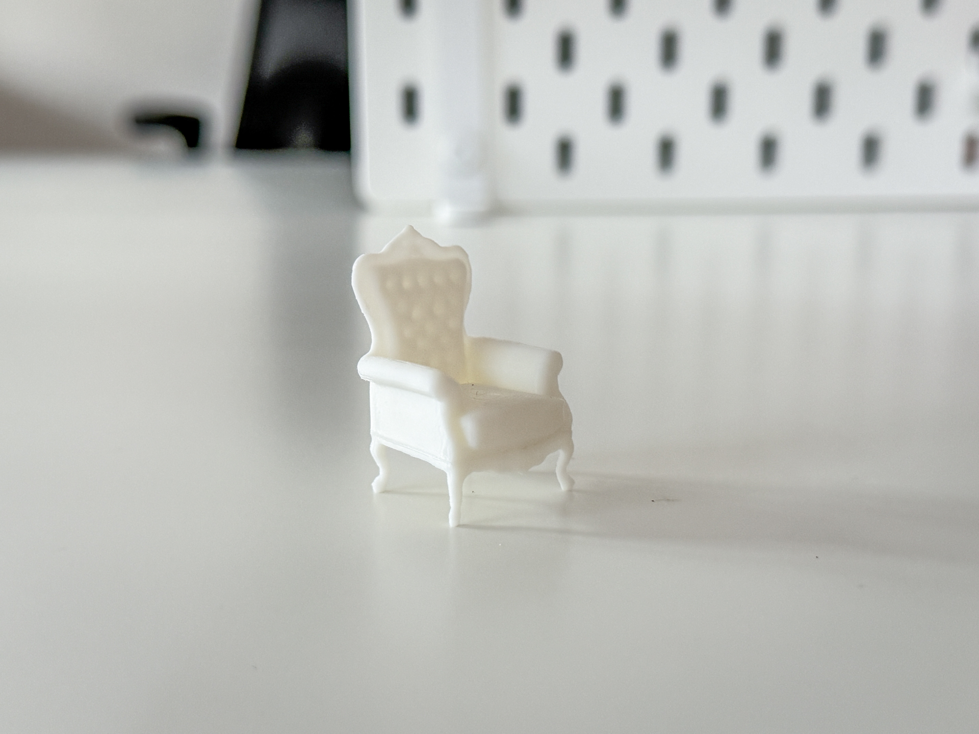 Miniature Chair for your Diorama / Doll House