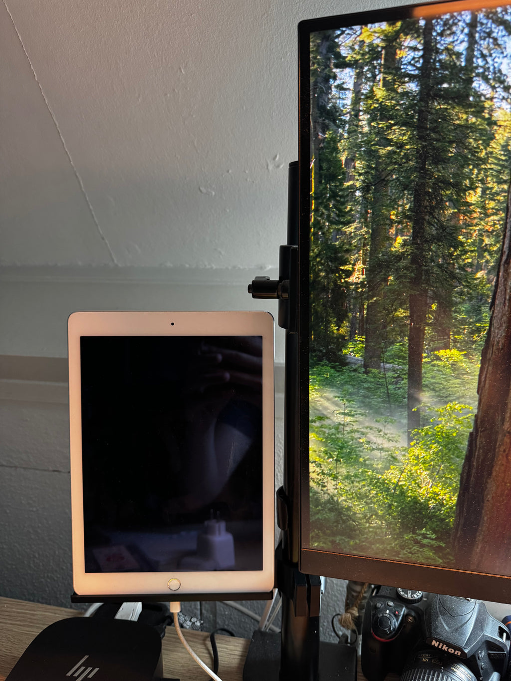 The monitor arm side-kick