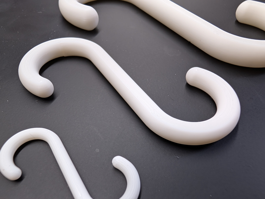 Simple Rounded S-Hook (Customizable)