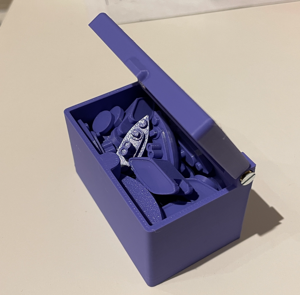Small storage box
