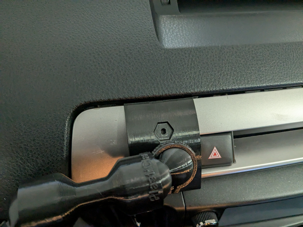 RAV4 Phone Holder Dash Mount (for Plasticlamp)