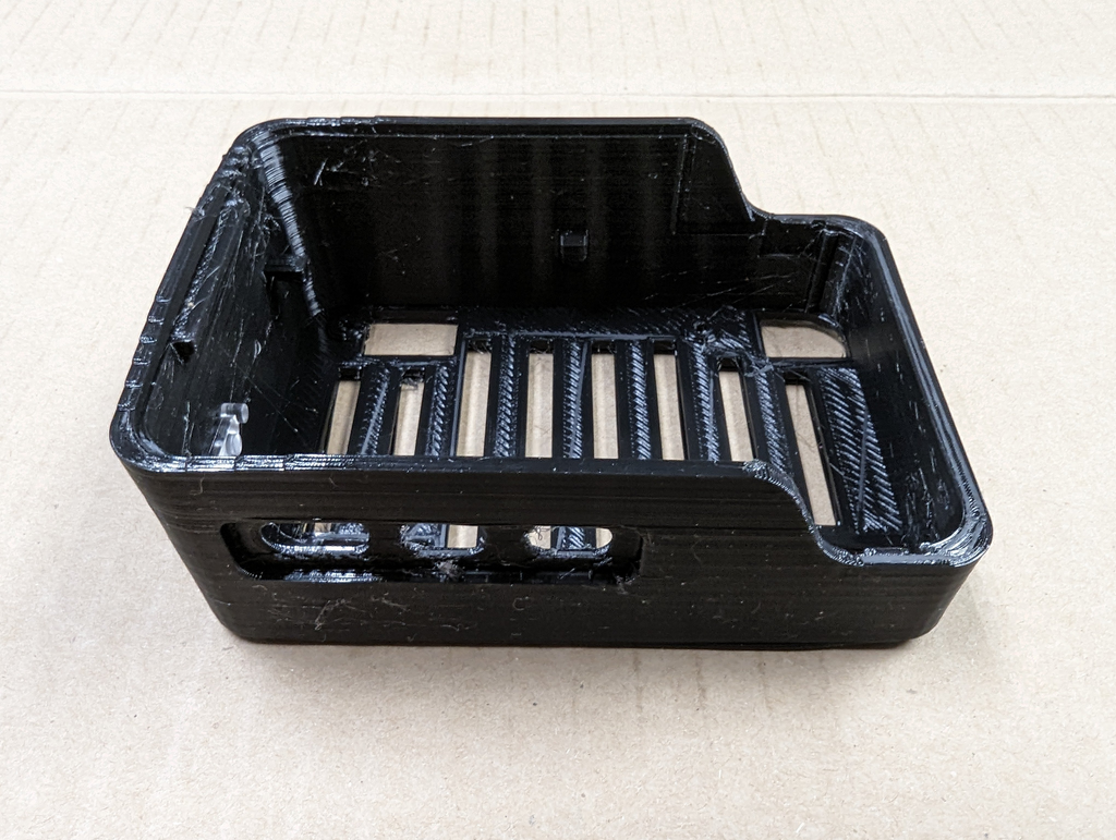Raspberry Pi5 pimoroni SSD case bottom