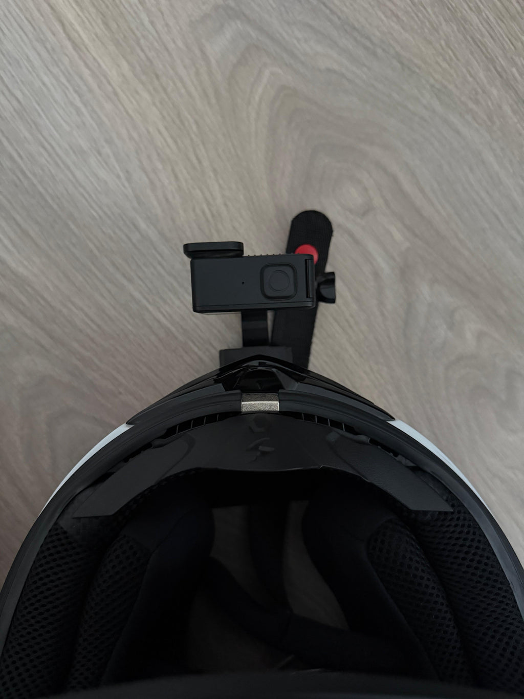 Scorpion Exo 1400 Air 2 GoPro style chin mount