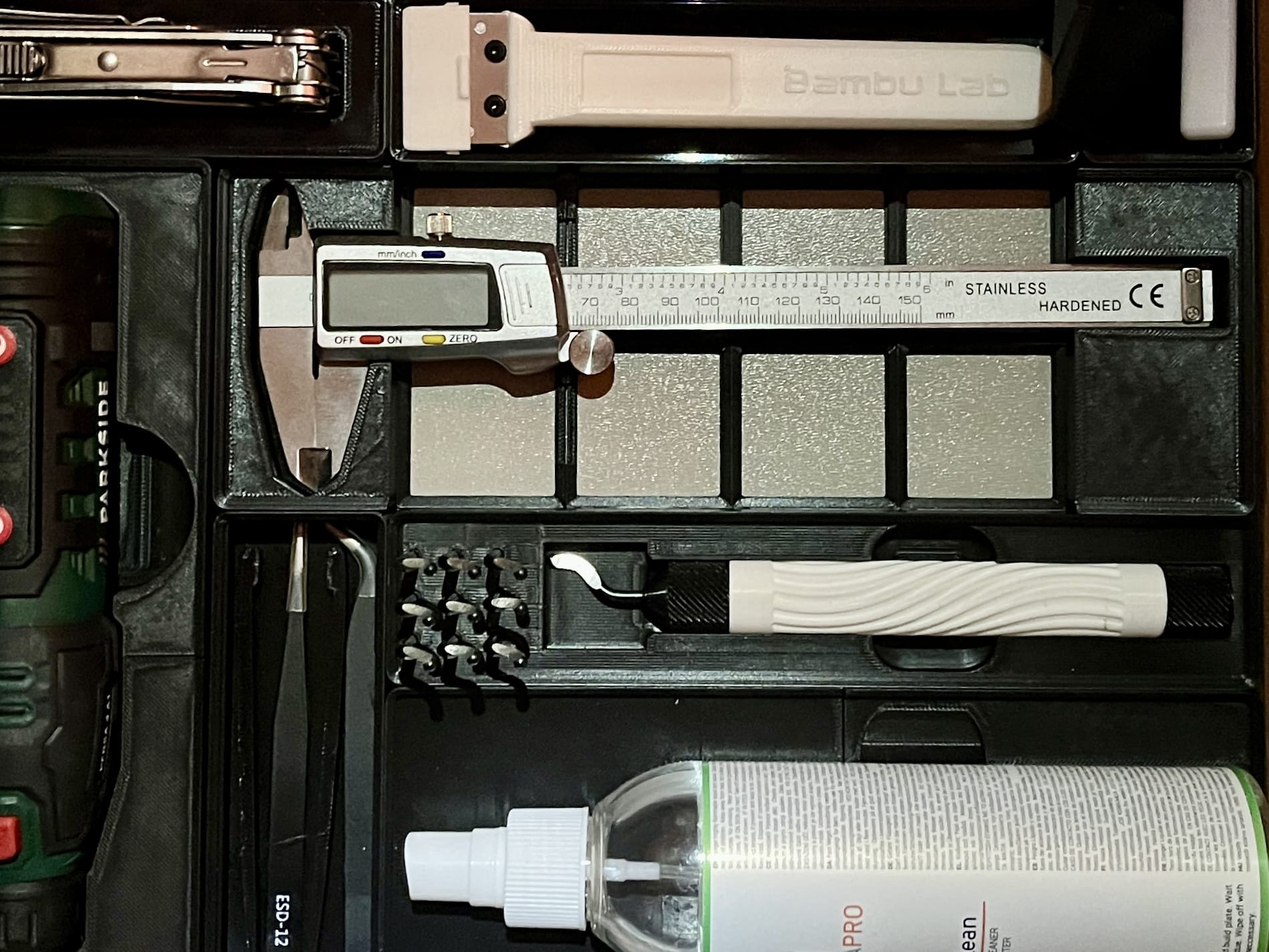 Gridfinity Bin for Digital Caliper