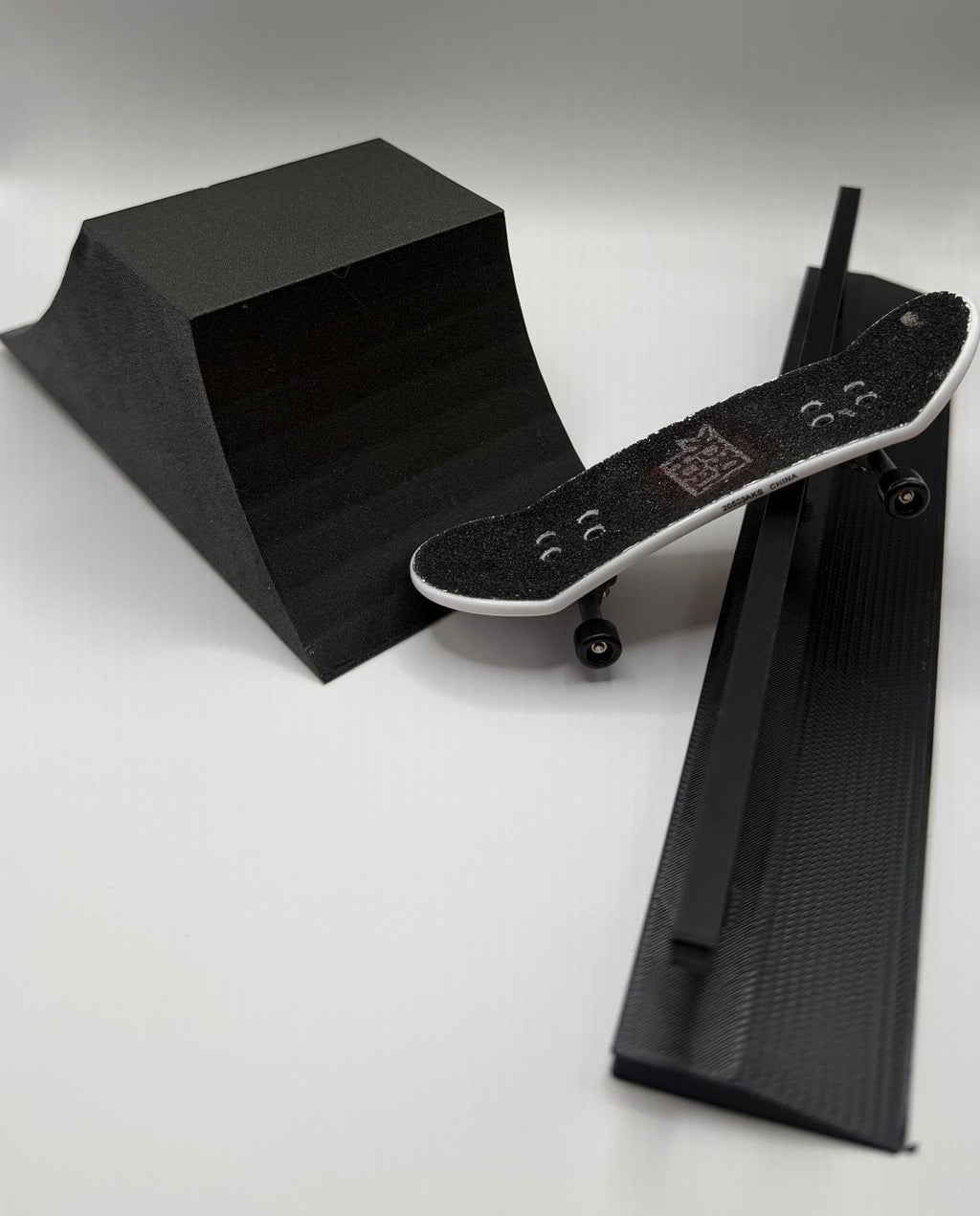 Finger Board Roller/Kicker