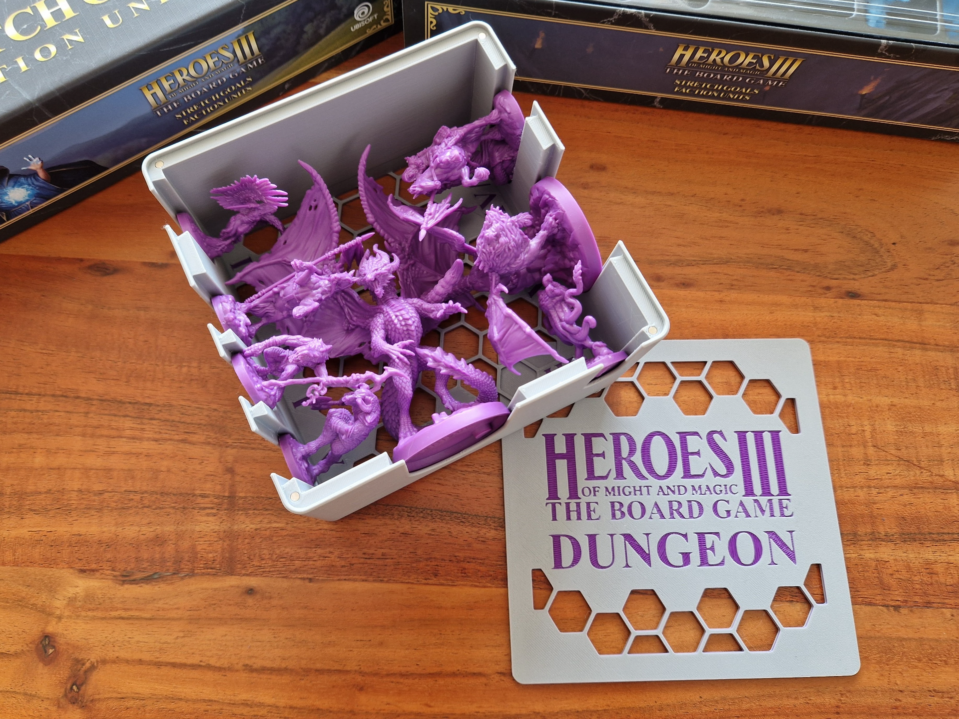 Dungeon miniatures insert for Heroes 3 Board Game