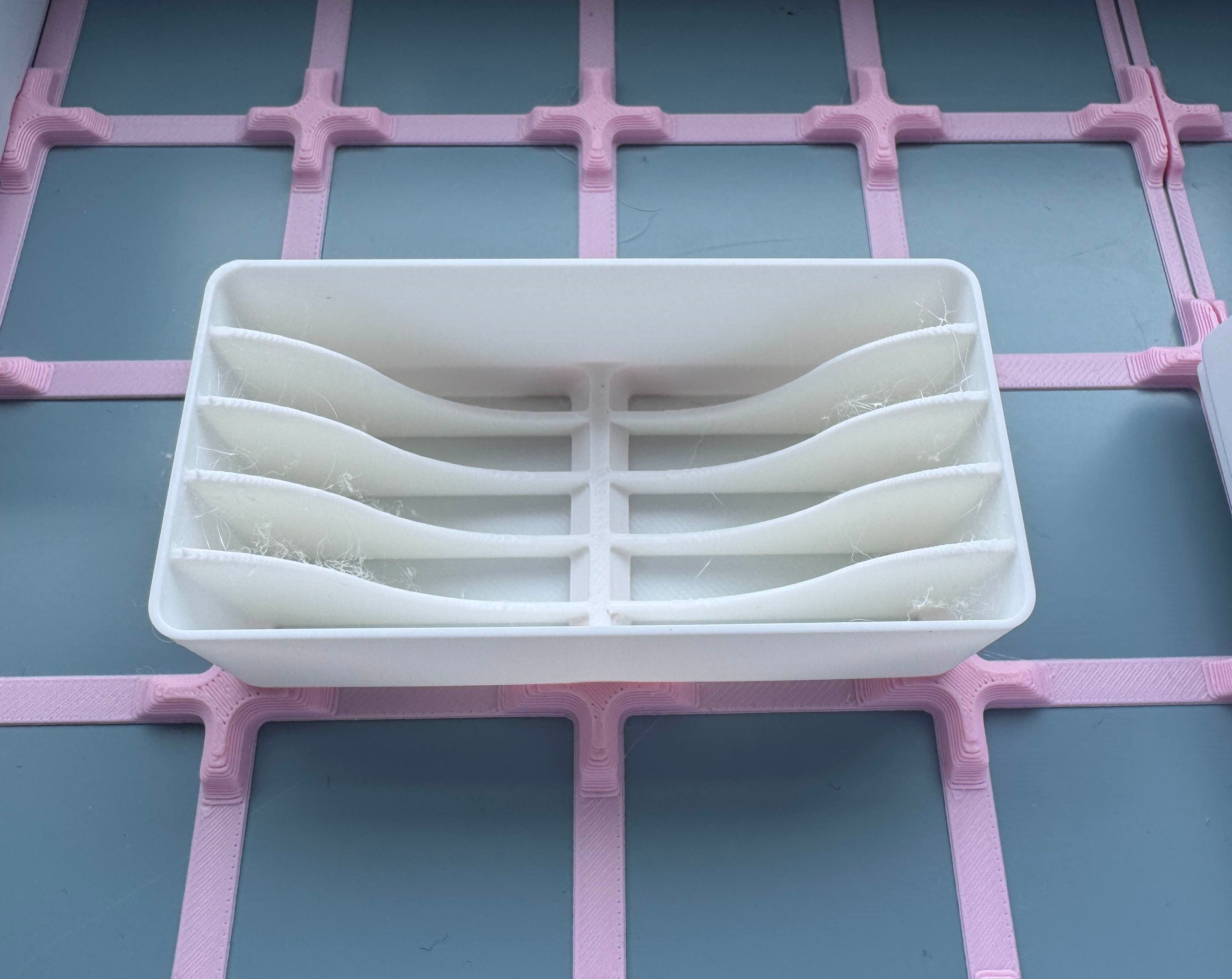 Gridfinity Daruma Sashiko Bobbin Holder - 2x1