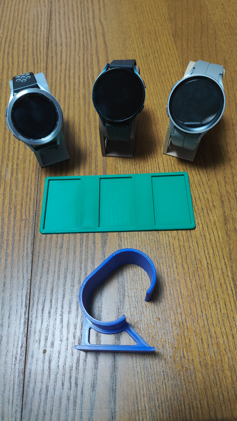 3-module front watch holder