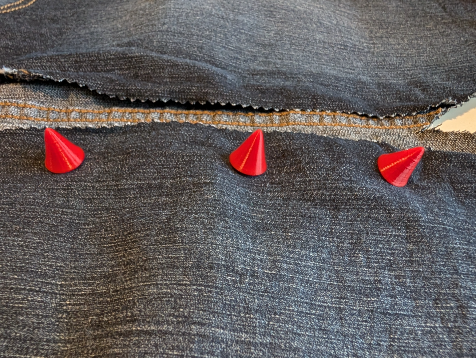 Spikes / Studs for cloth / clothing