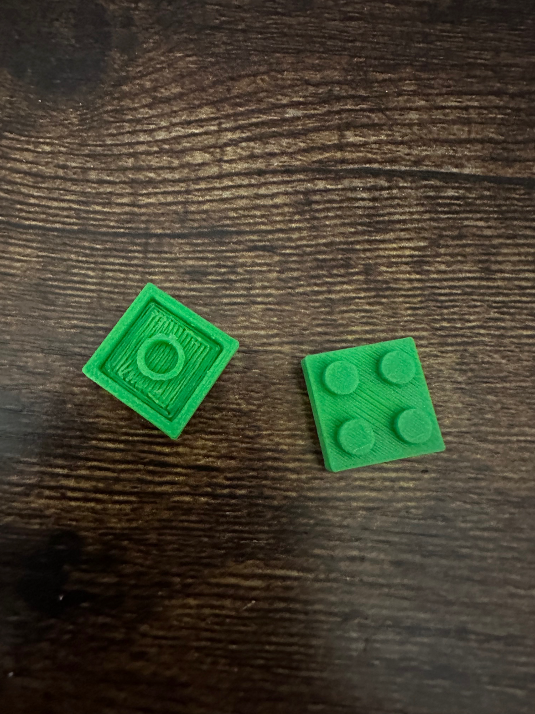 Brick Part 3022 - plate 2x2