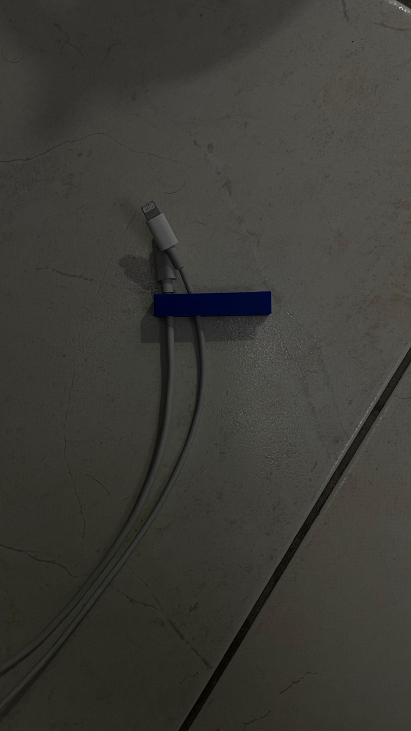 4-Slot Cable Organizer