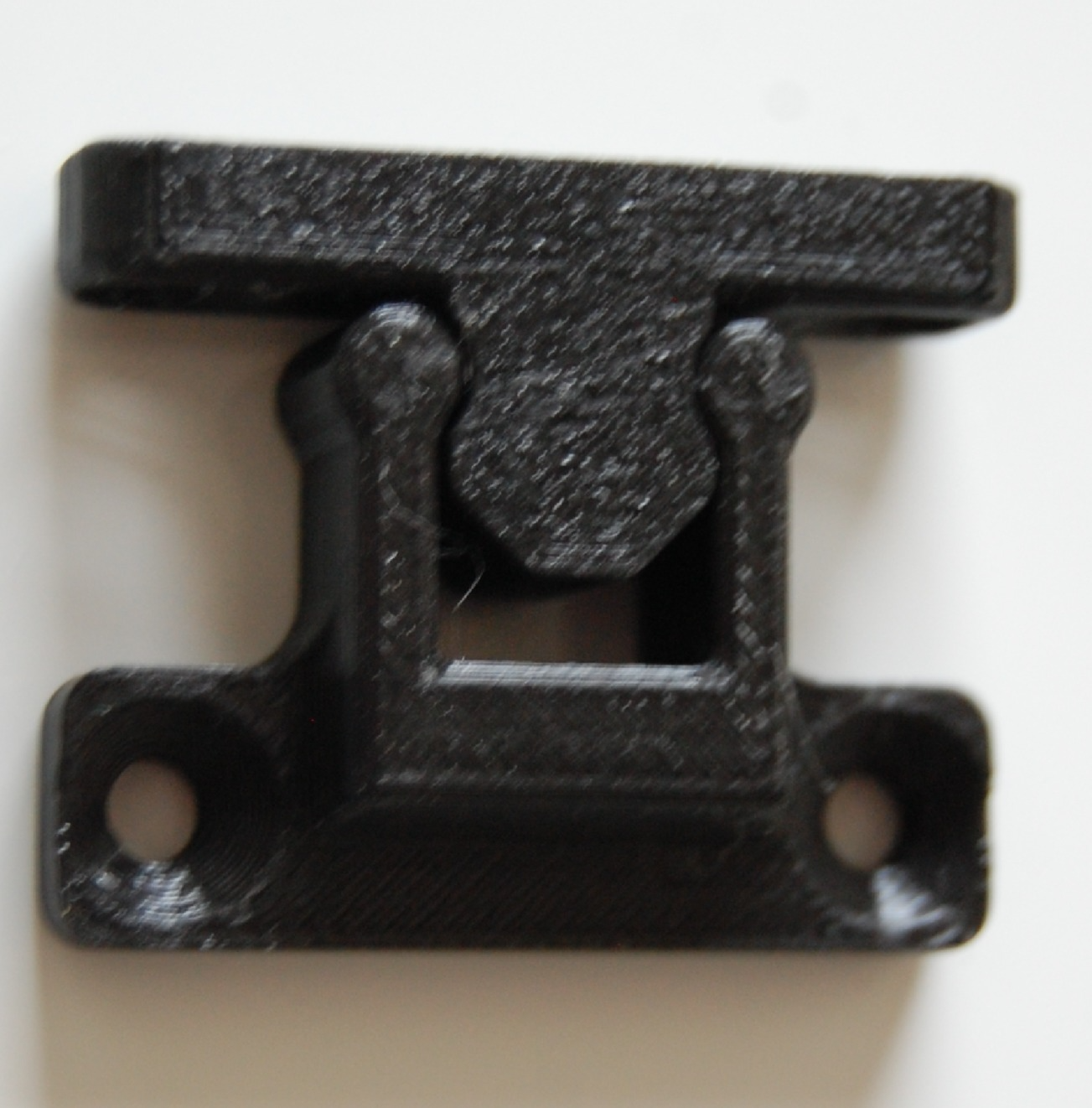 Door latch