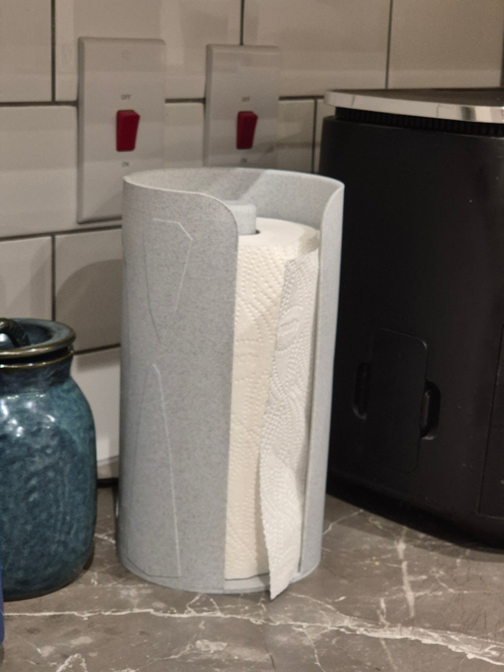 Paper Towel Holder - Crystal Pattern