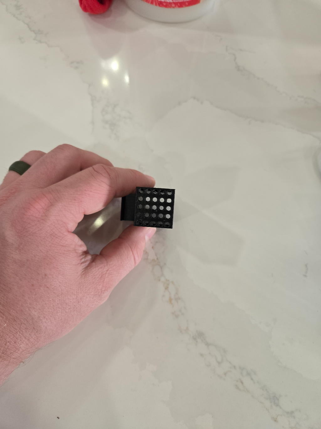 Frozen Cube Feeder