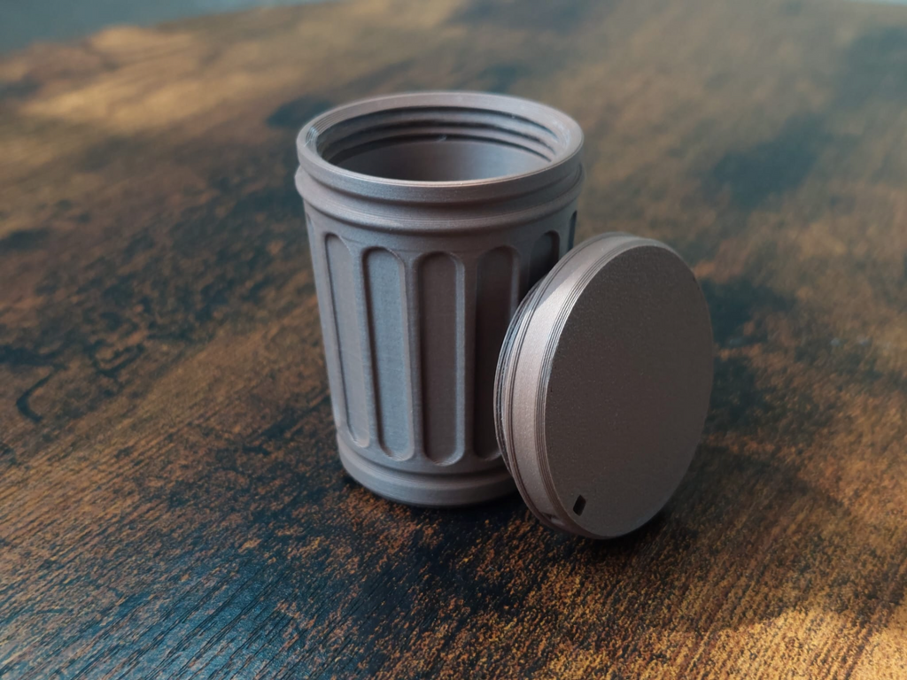 Mini Trashcan Keychain - Threaded