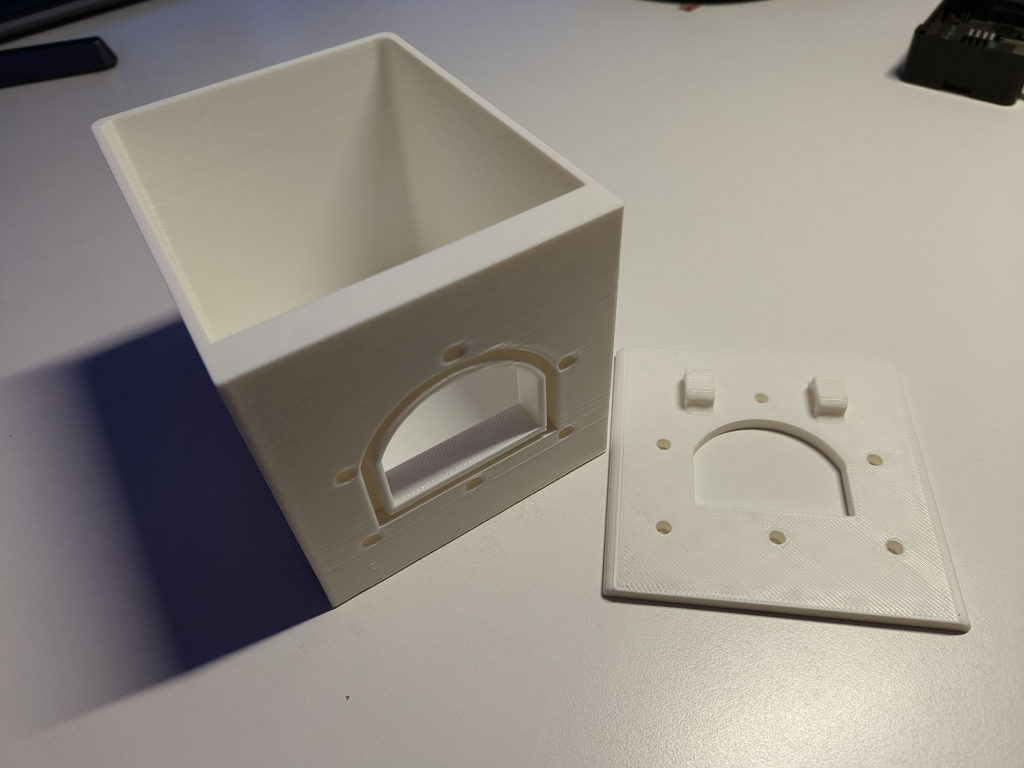 Water Descaling Container for Faucets