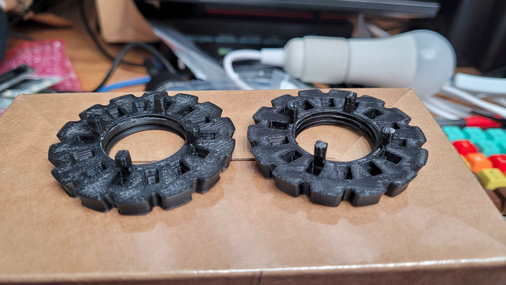 Alternative Socket Adapter for PrismaPetal V2: E26
