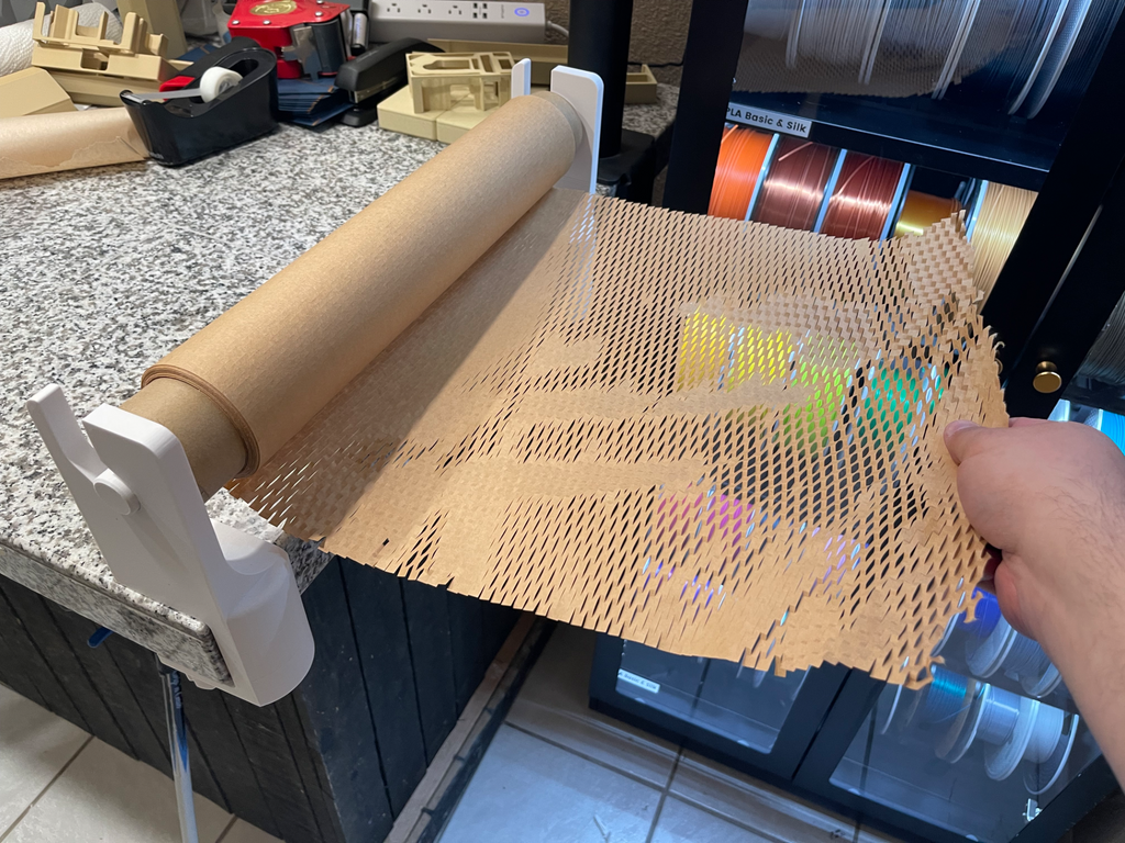 Honeycomb, Kraft, & Butcher Paper Roller w/ Clamps