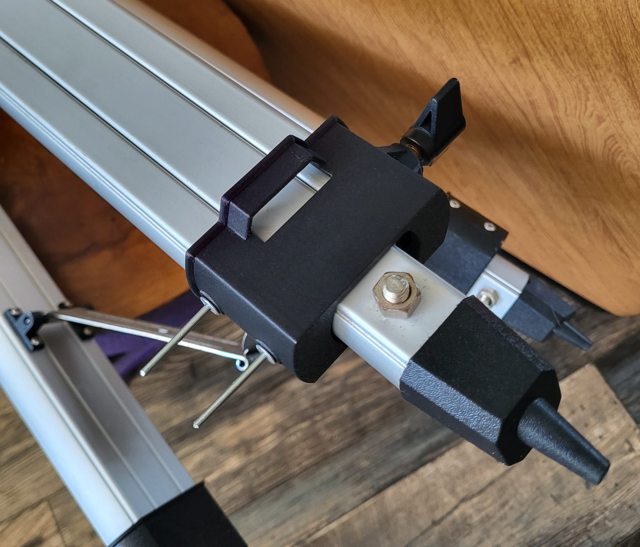 Tripod bracket