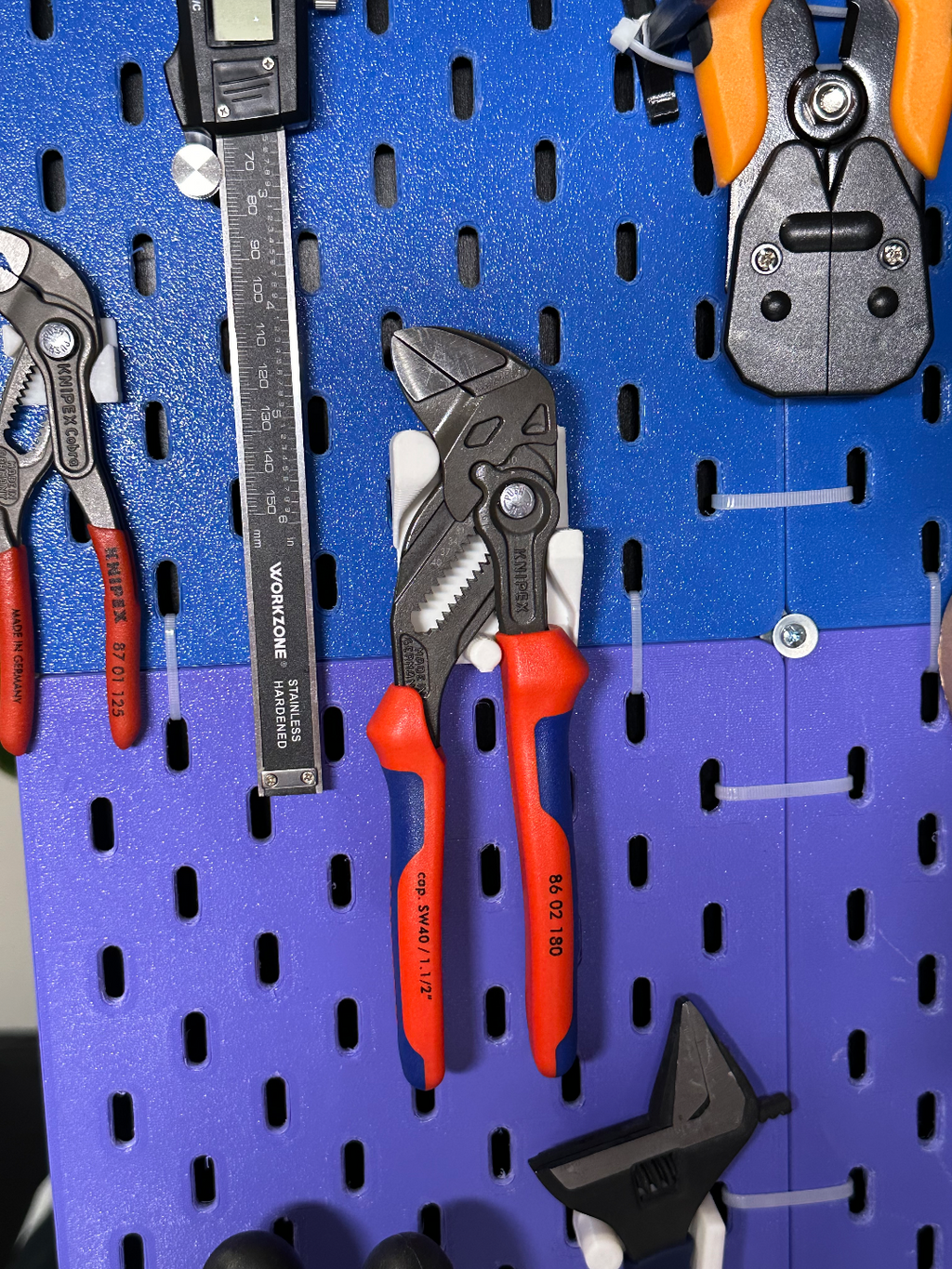 Knipex Pliers Wrench Skadis hook
