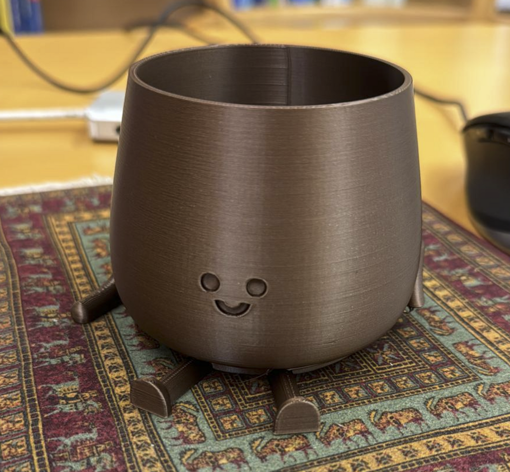 Happy face planter