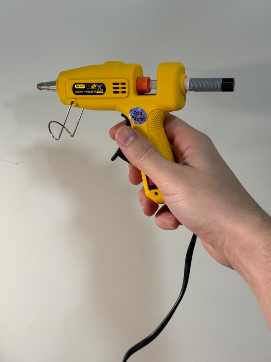 Glue gun stick for AMS purge