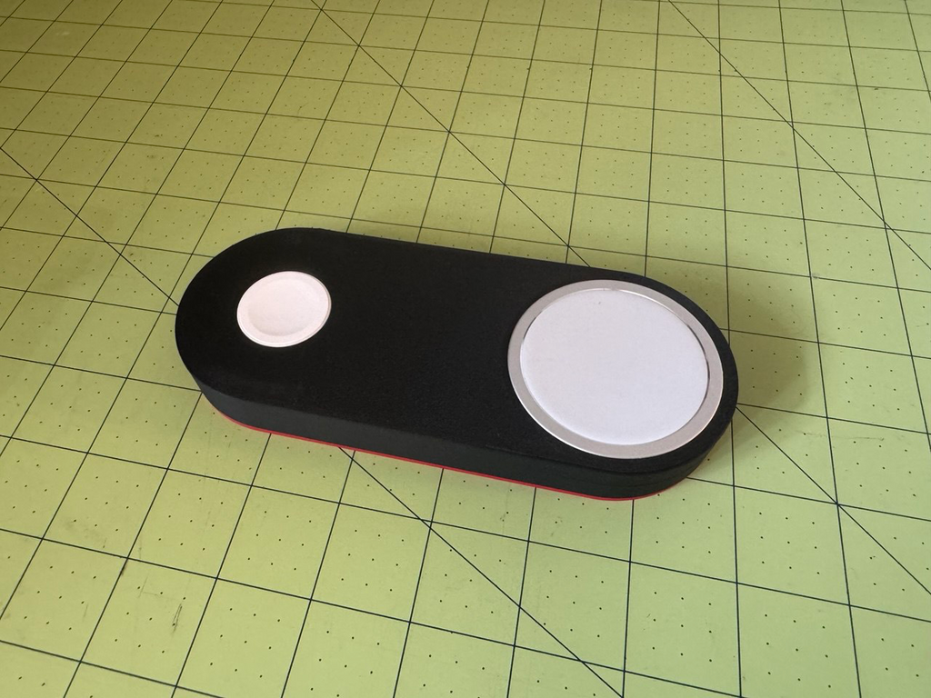 Magsafe Duo style travel puck