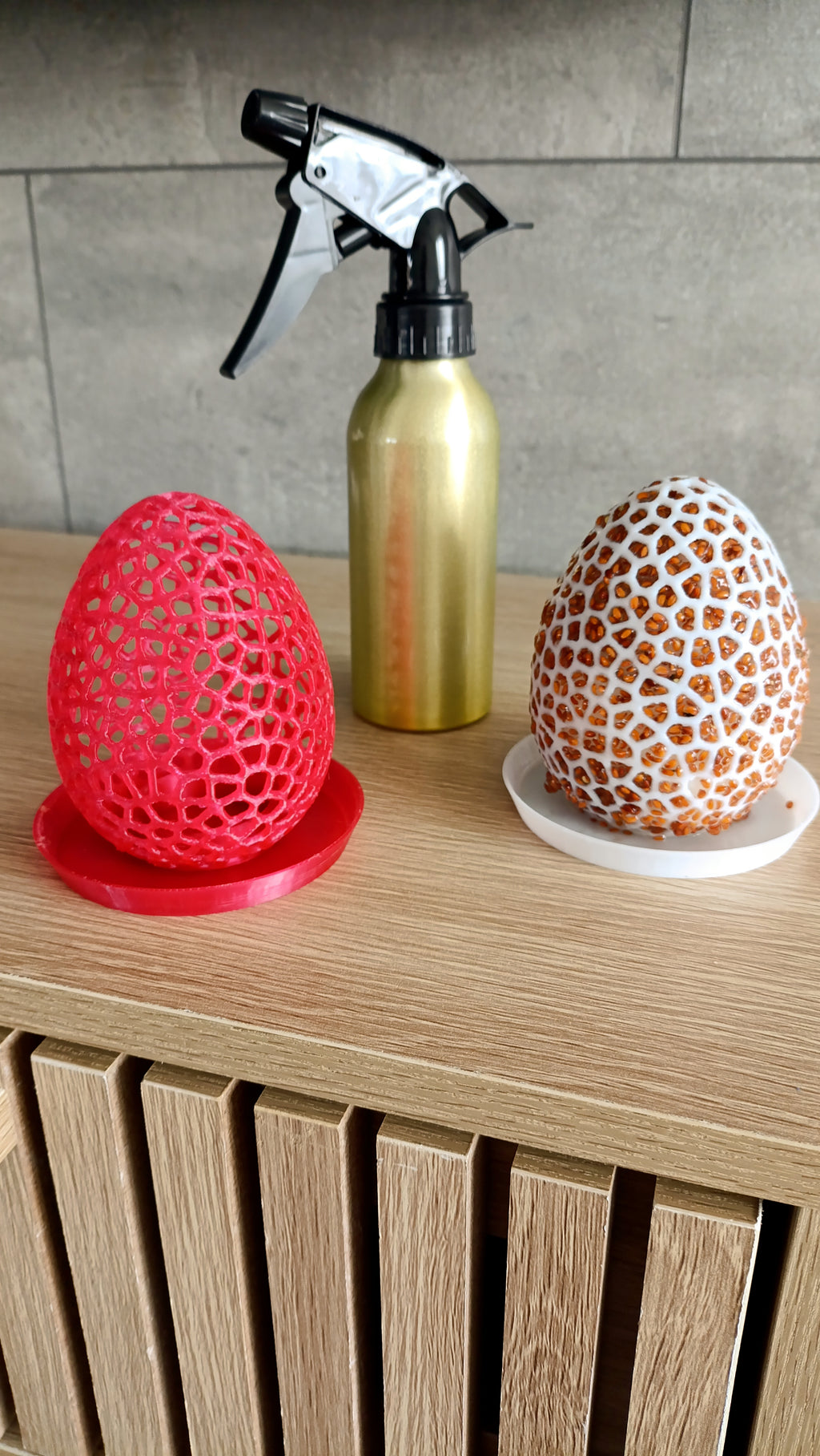 Easter egg for cress/Wielkanocne jajko na rzeżuchę