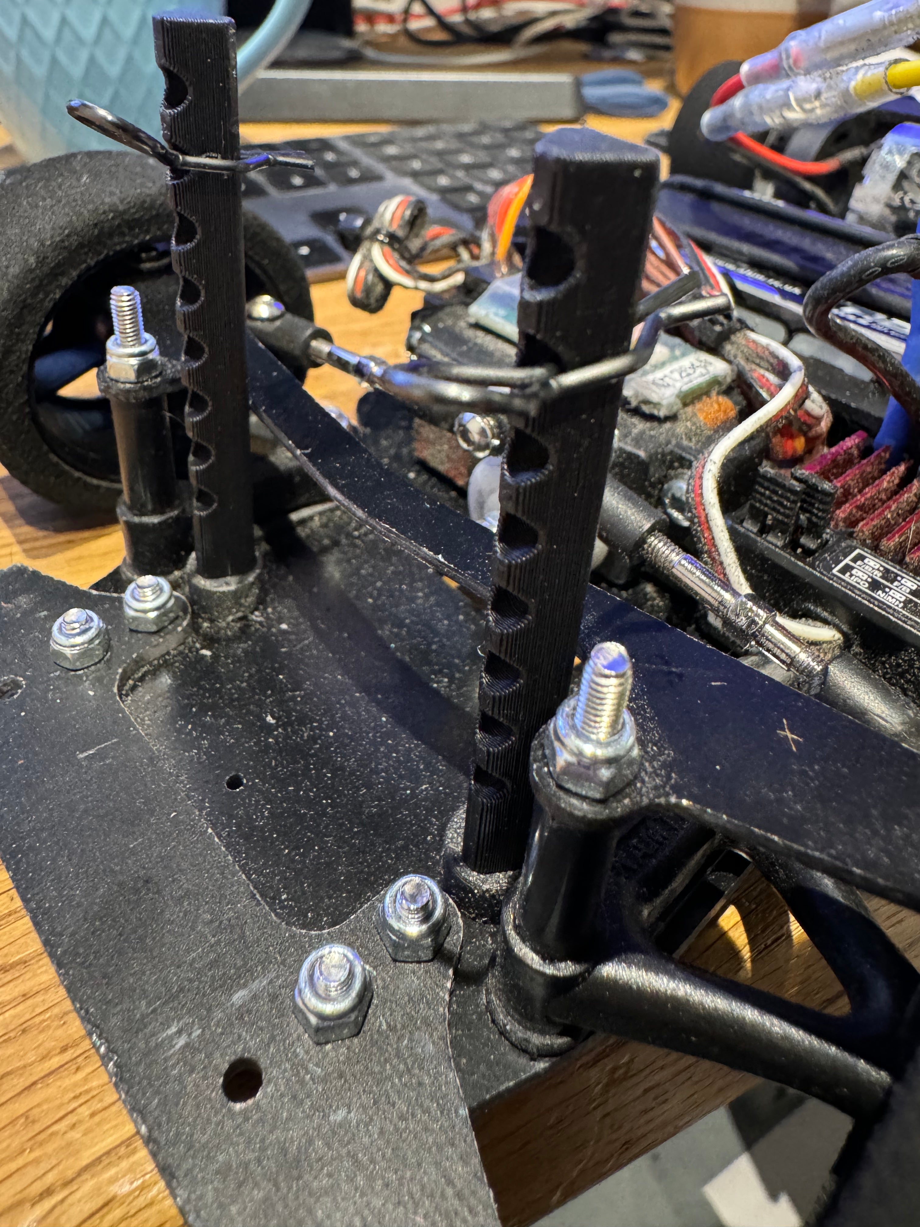 Triangle RC Car Body Post - Strong Kamtec Mardave