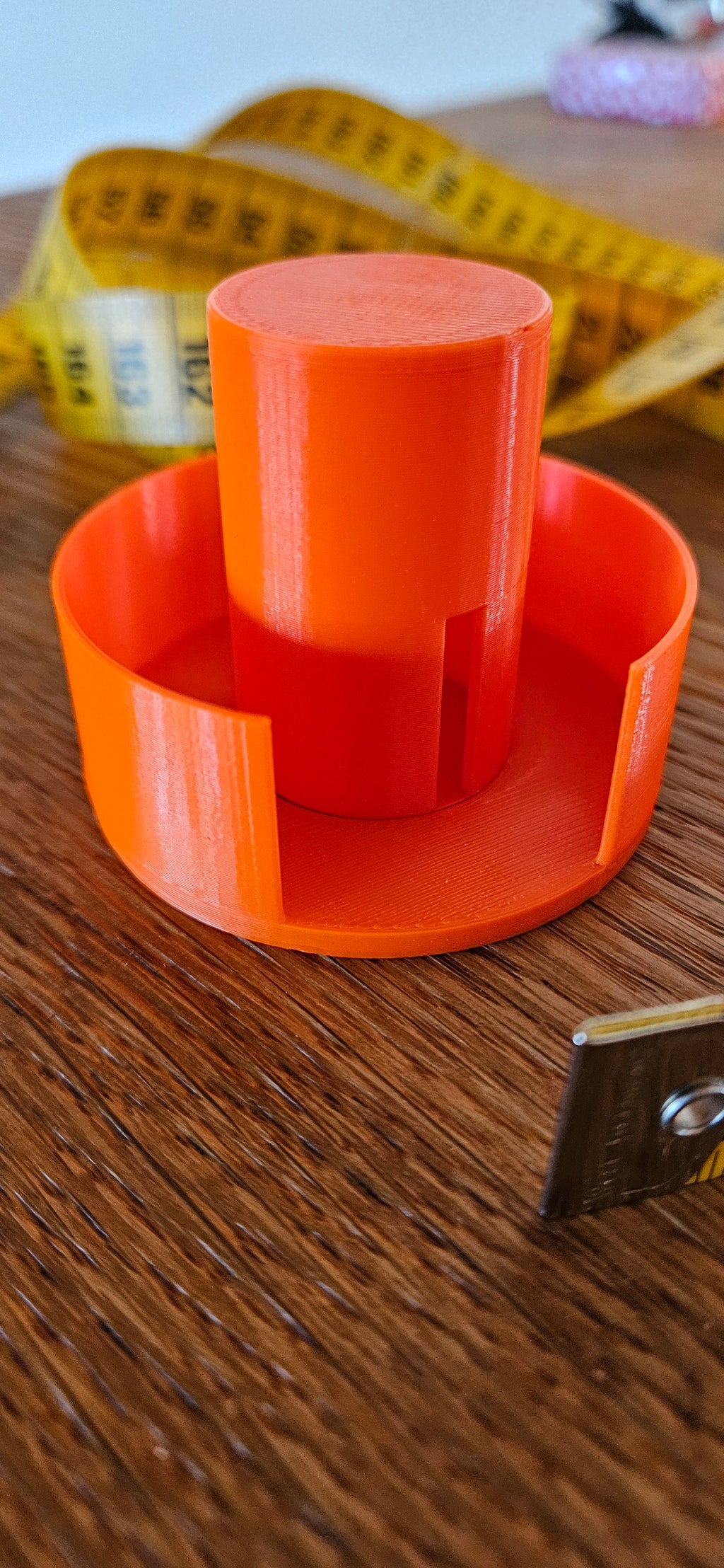Nähen Massbandaufroller / sewing Tape measure reel