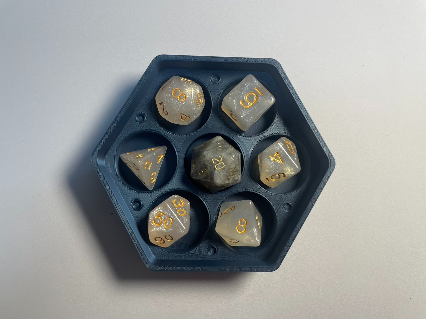 Dice box