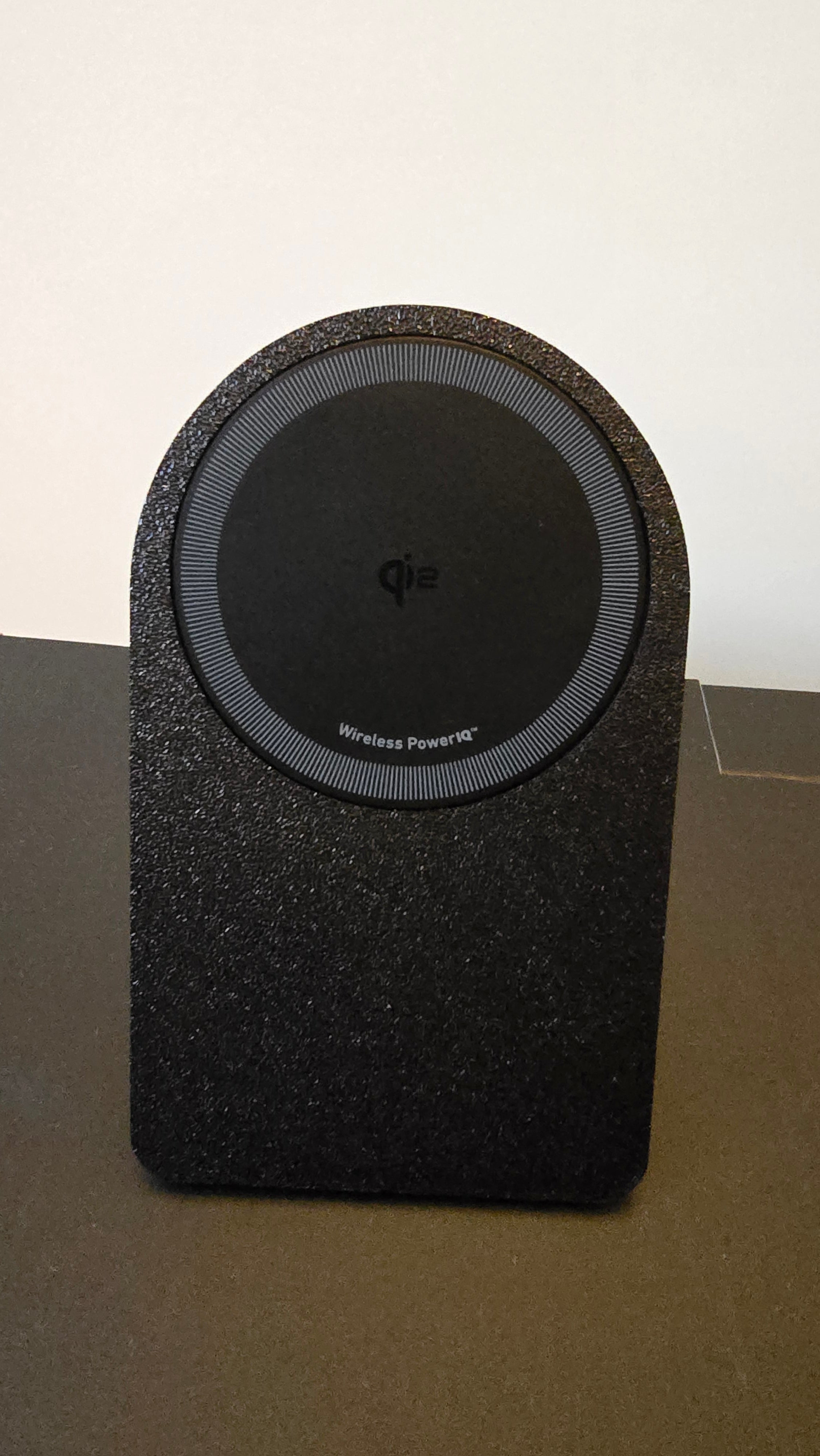 Anker Qi2 Magsafe charging stand