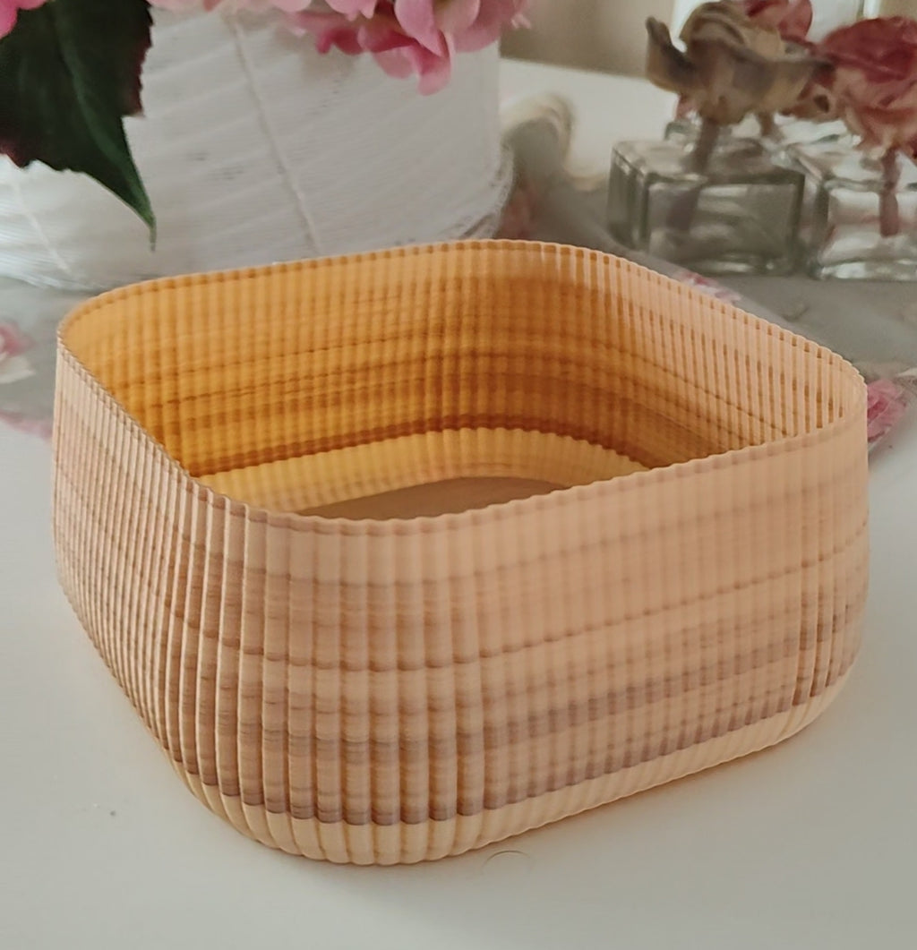 Cute Square Bowl (Vase Mode)
