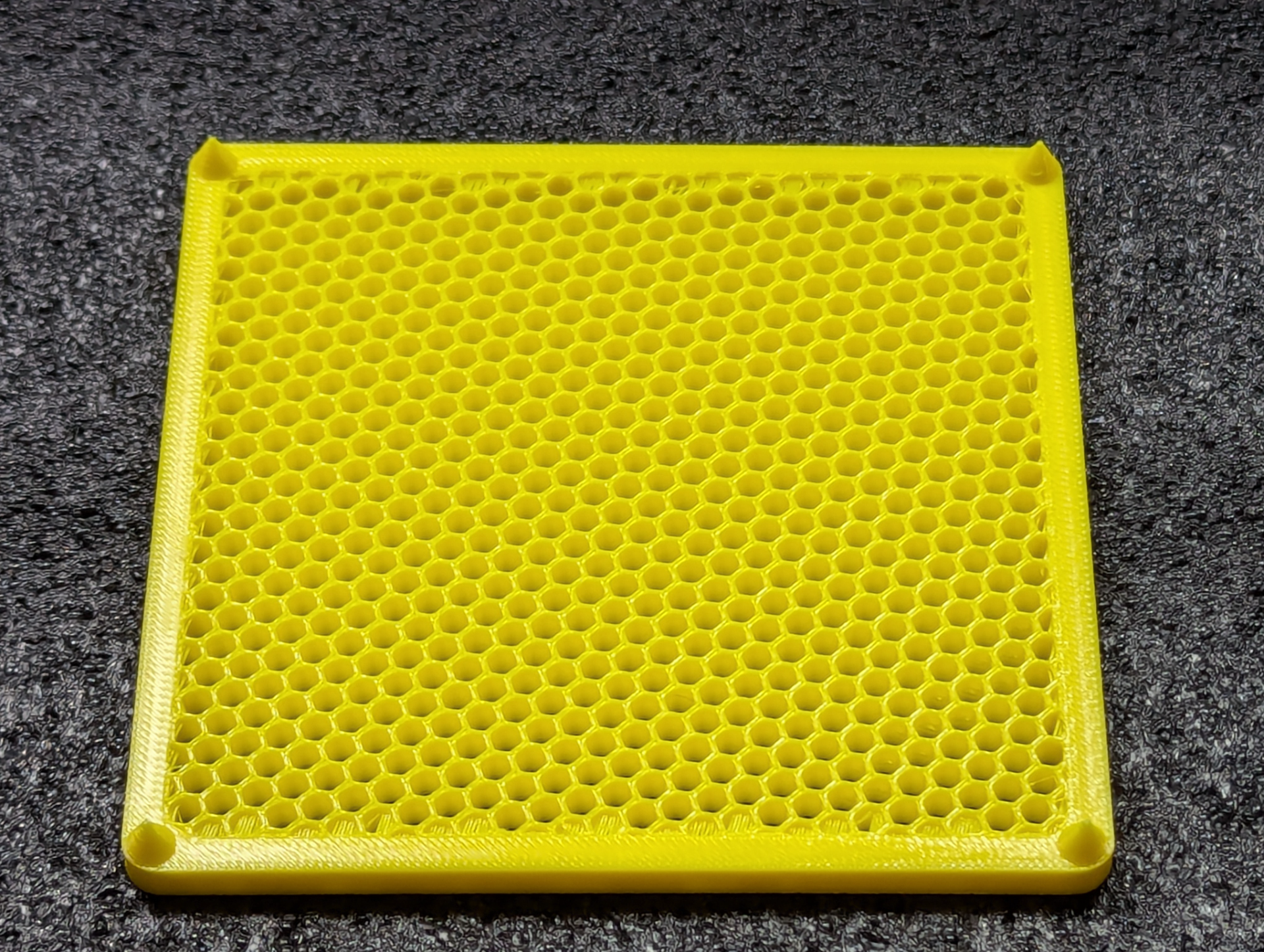 Rounded Rectangle w/ Hexagon fill and pointed feet