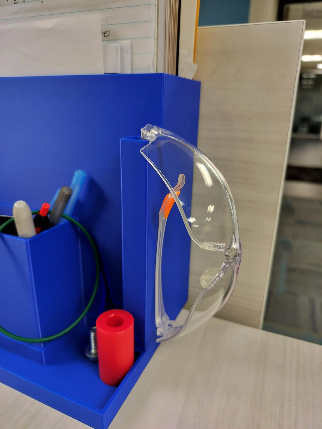 Desk organizer