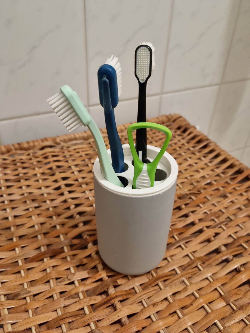 Toothbrush Divider
