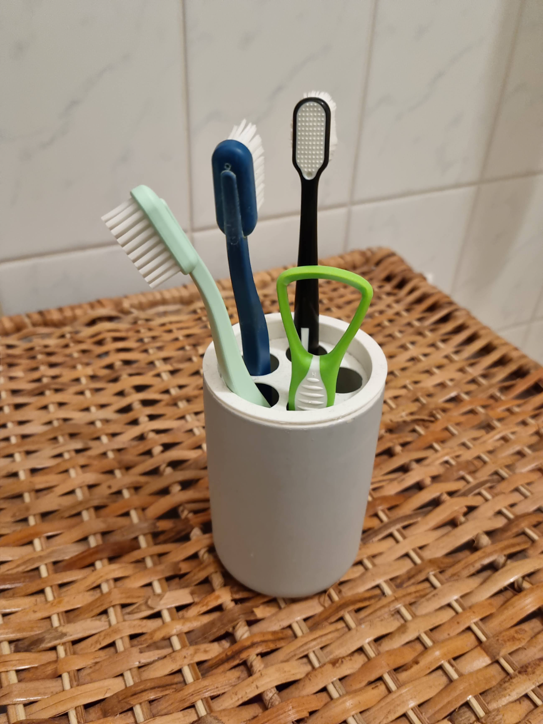 Toothbrush Divider