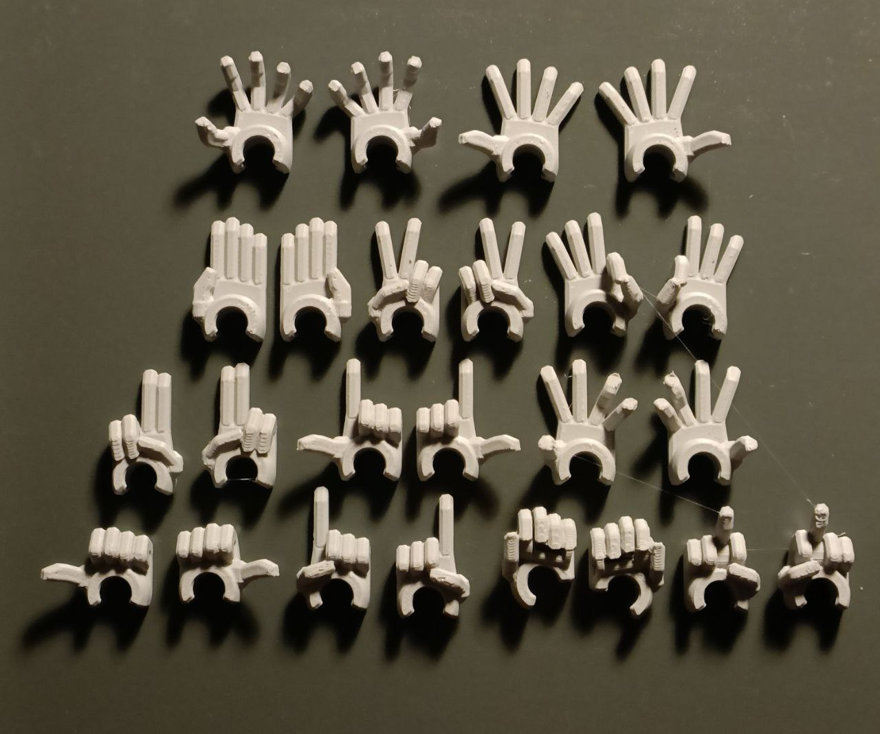 Dummy 13 Extra Hands Pack (100%–225%)